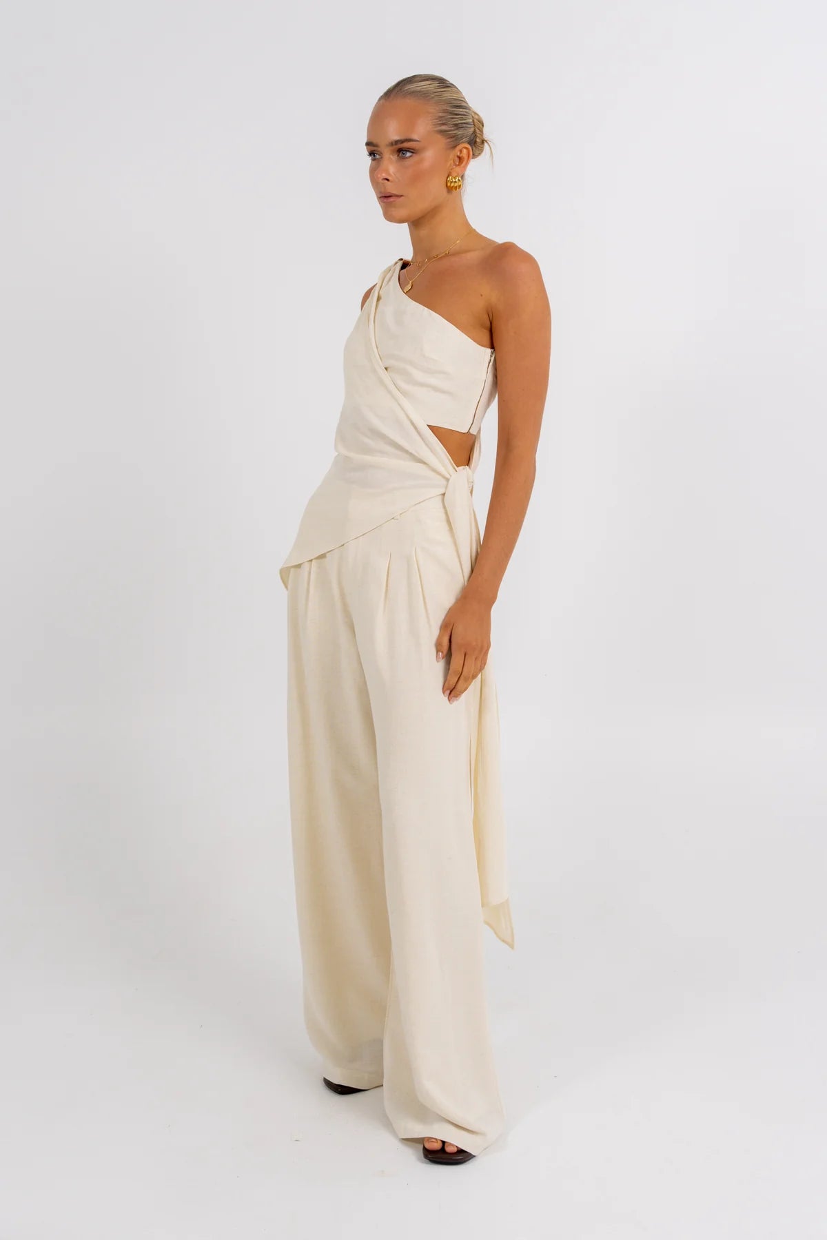 Athena set